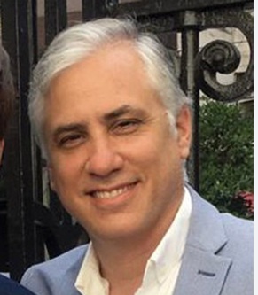 Dr. Ramiro Barrera